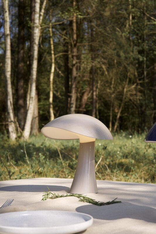 Louis Poulsen Rumee 220 portable table lamp, earth grey, decoration image