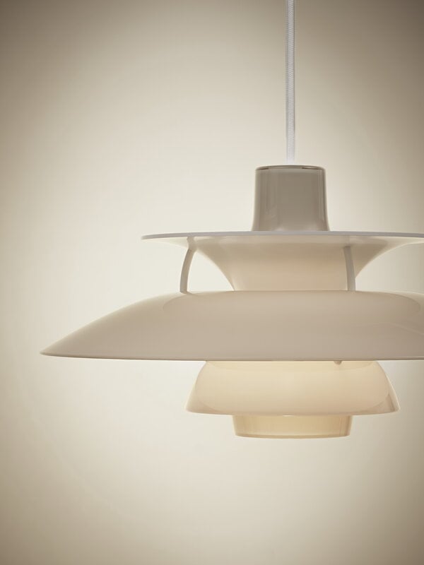 Louis Poulsen PH 5 320 Opal riippuvalaisin, beige, näkymä 5