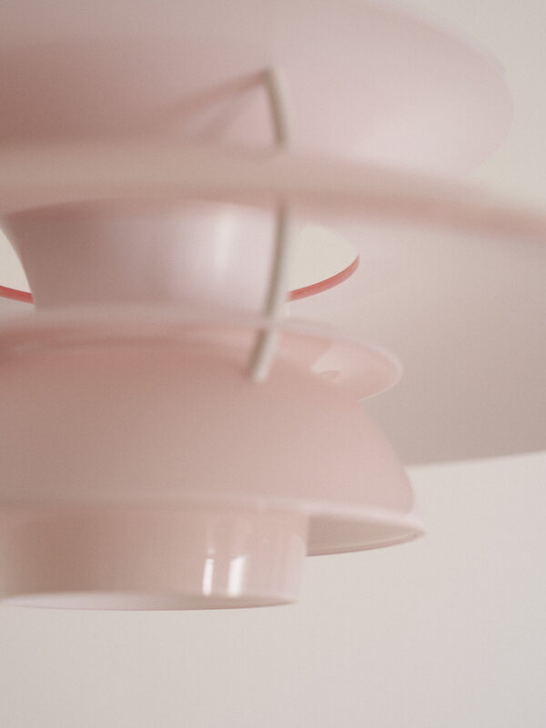 Louis Poulsen PH 5 320 Opal riippuvalaisin, pale rose, näkymä 8