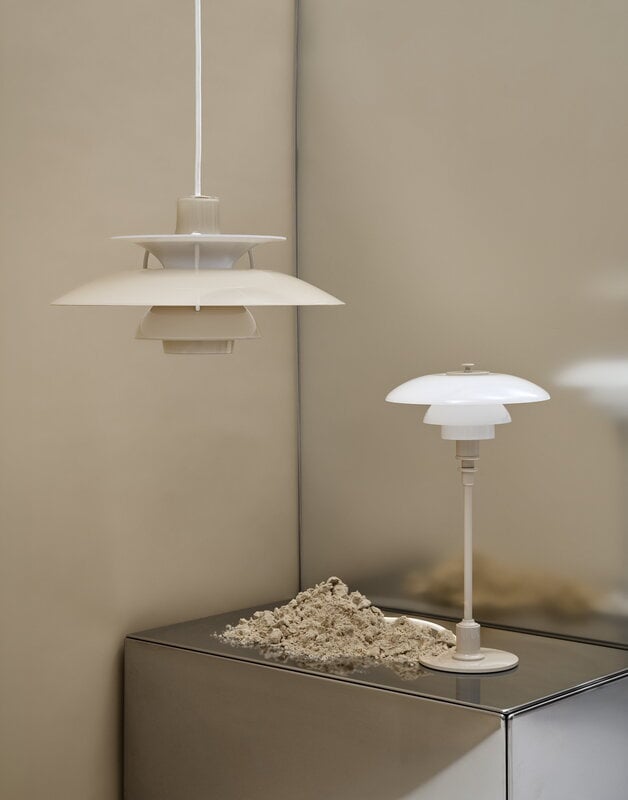 Louis Poulsen PH 2/1 table lamp, glossy beige, view 18