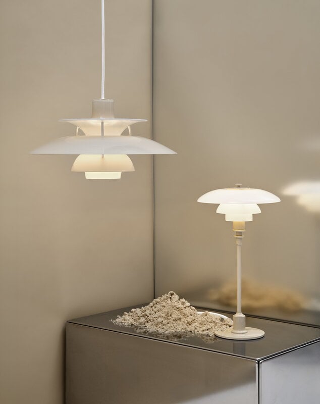 Louis Poulsen PH 2/1 table lamp, glossy beige, view 20