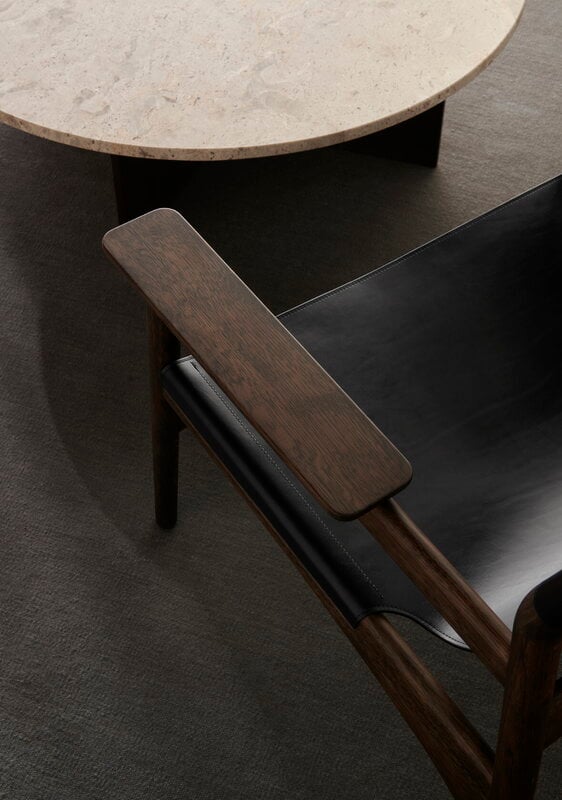 Karimoku Case N-LC02 Loungesessel, geräucherte Eiche - schwarzes Leder, dekorationsbild