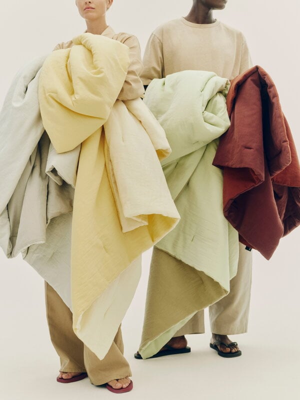 HAY Air quilt, 140 x 200 cm, iron red, decoration image