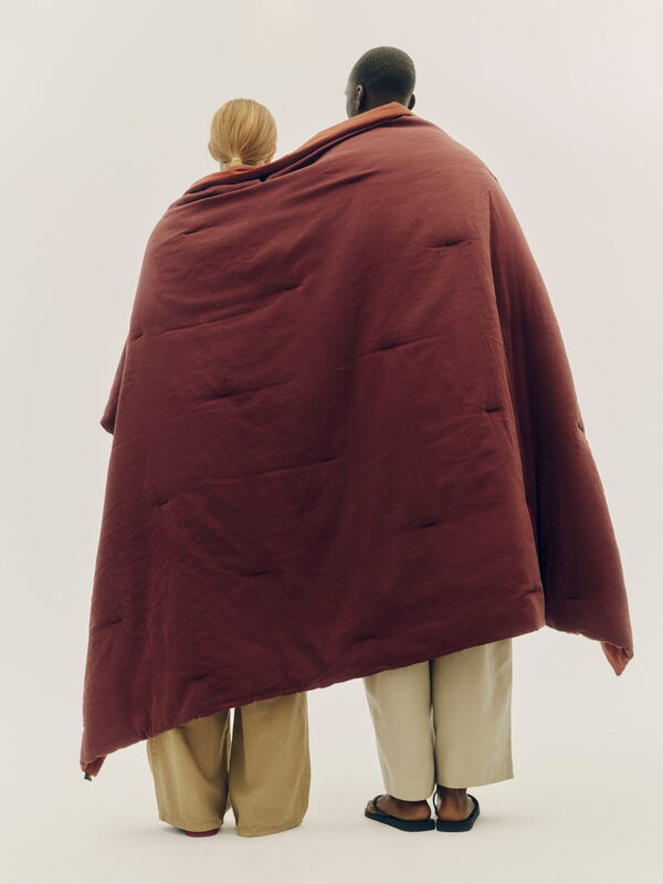 HAY Air quilt, 140 x 200 cm, iron red, decoration image