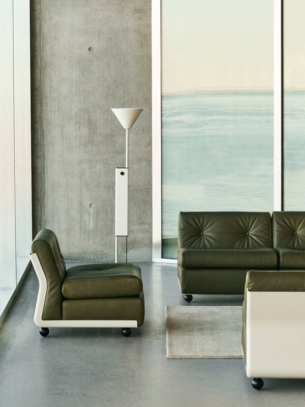 HAY Twist floor lamp, cream white, decoration image