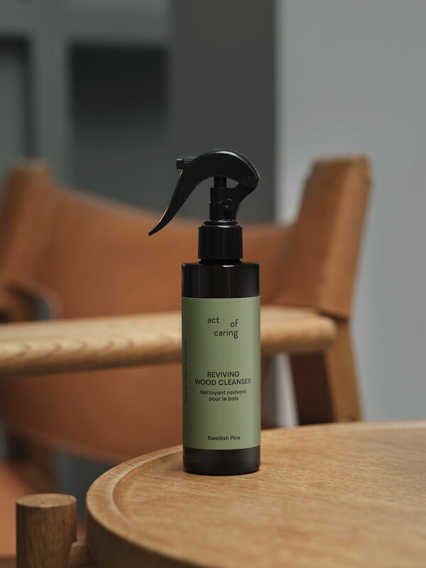 Act of Caring Reviving Wood Cleanser, 200 ml, decoration image