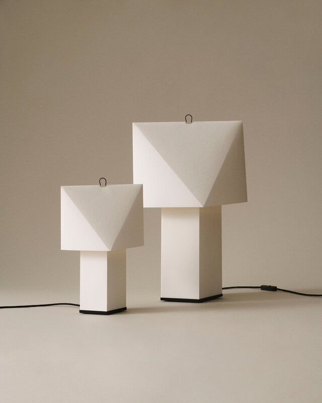 HAY Aplat table lamp, 660, white, decoration image