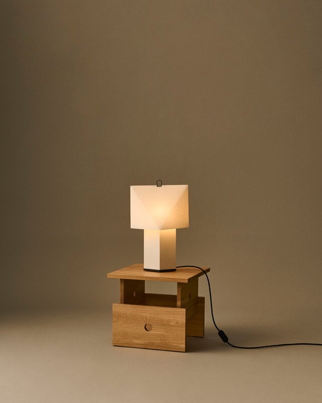 HAY Aplat table lamp, 440, white, decoration image