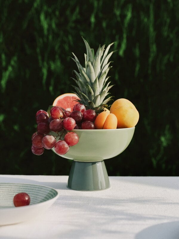 Arabia 24h serving bowl, 1,8 L, duo green, decoration image