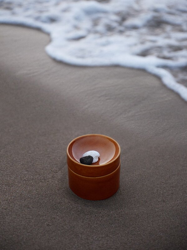 Arabia Kirnu treasure jar, 11 x 10 cm, glossy brown, decoration image