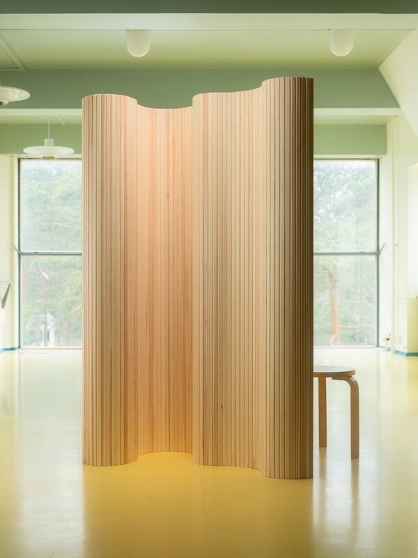 Artek Aalto Screen 100A, 180 x 200 cm, pine, decoration image