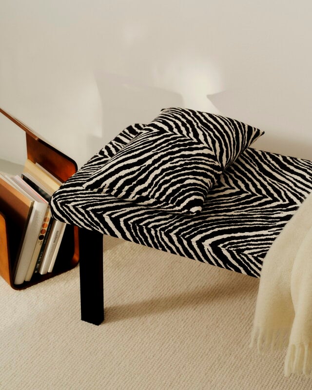 Artek Zebra cushion cover, 40 x 60 cm, black - white, view 3