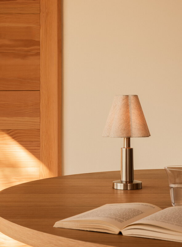 Audo Copenhagen Admiral Portable table lamp, chrome - linen, view 11