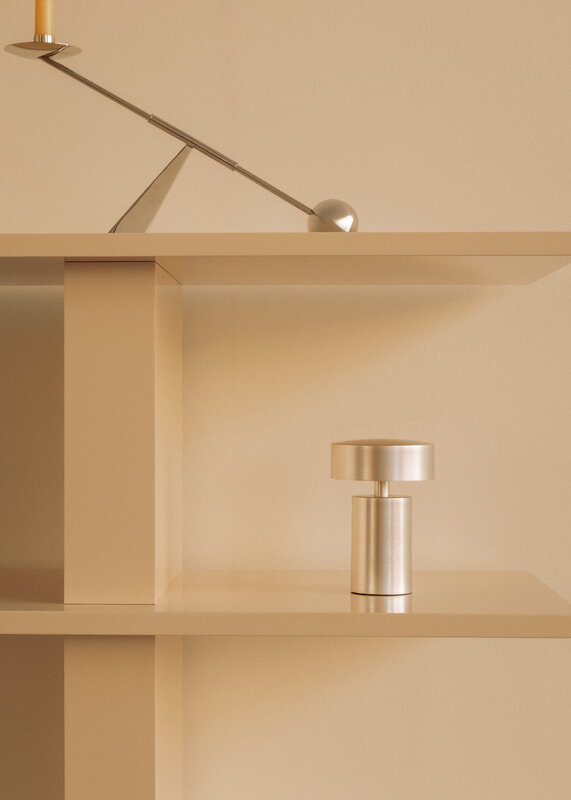 Audo Copenhagen Column Portable table lamp, aluminium, decoration image