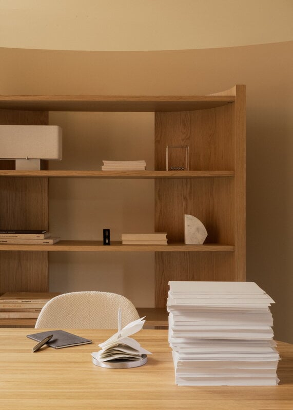 Audo Copenhagen Crescent shelving, low, oak, view 2