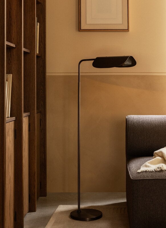 Audo Copenhagen Wing floor lamp, bronzed aluminium, decoration image
