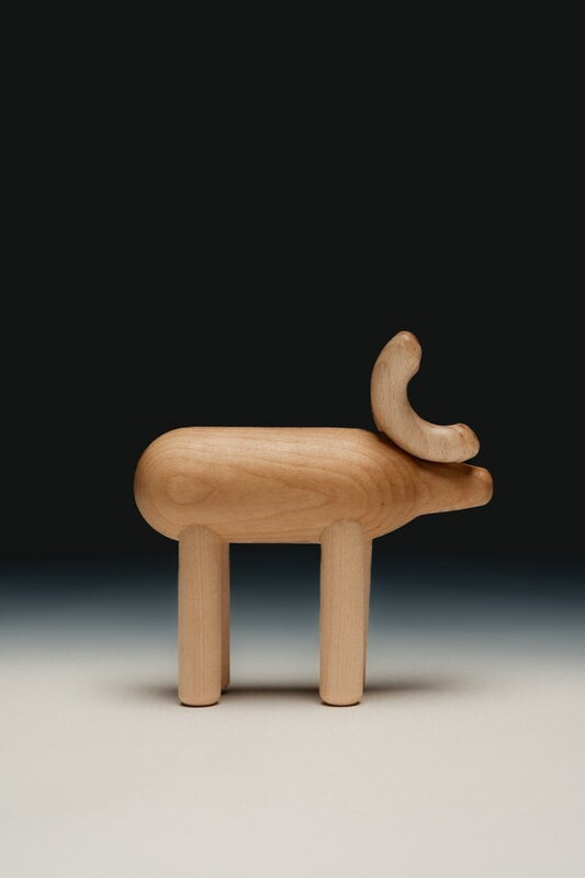 Aarikka Reindeer figurine, natural wood, view 3