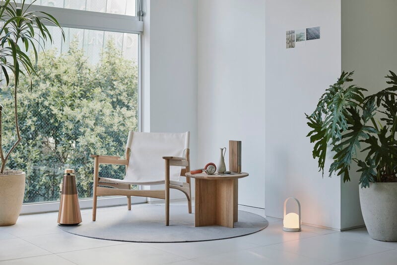 Karimoku Case N-LC02 sillón, roble lacado - lona natural, imagen de decoración