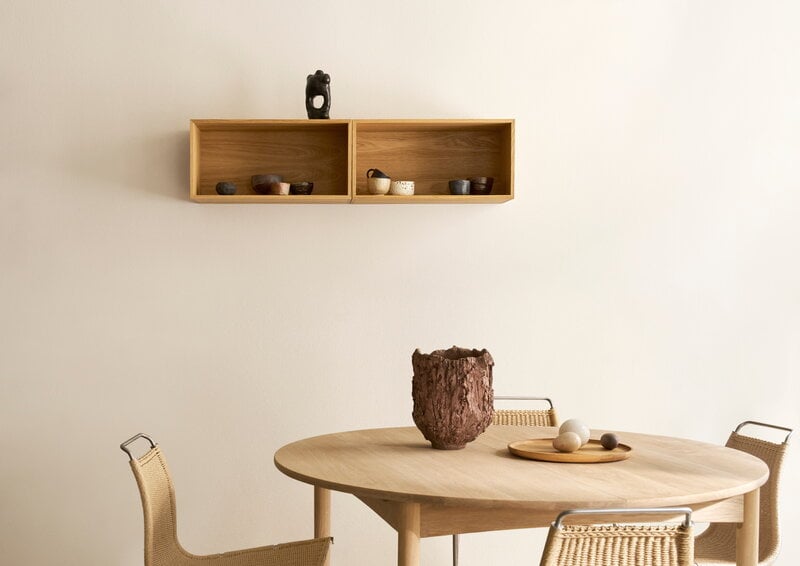 Carl Hansen & Søn BM0121 dining table, 120 cm, soaped oak, decoration image