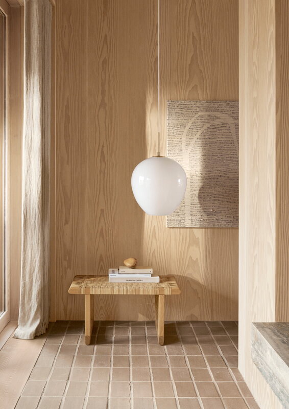 Carl Hansen & Søn MT221-D360 Tulip riippuvalaisin, 36 cm, messinki - opaali valkoinen, näkymä 9