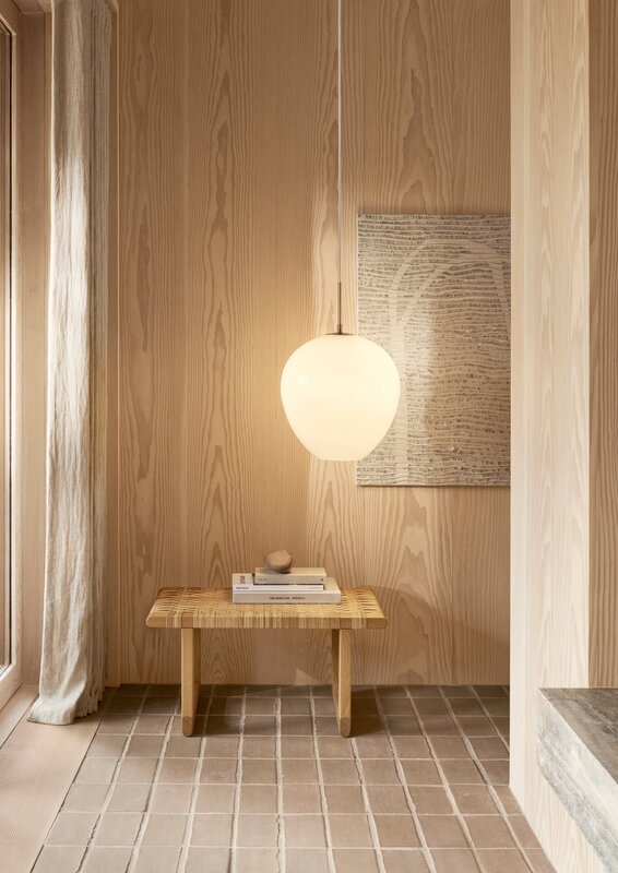 Carl Hansen & Søn MT221-D360 Tulip riippuvalaisin, 36 cm, messinki - opaali valkoinen, näkymä 4