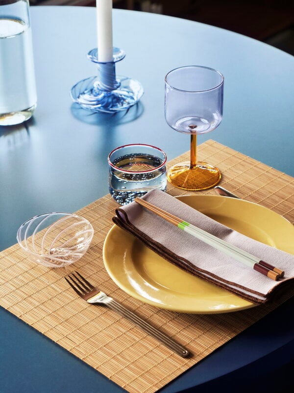 https://media.fds.fi/decor_image/800/Bamboo_Place_Mat_natural_Colour_Sticks_multi_Tint_Wineglass_pink_and_yellow_Flare_Stripe_light_blue_with_white.jpg