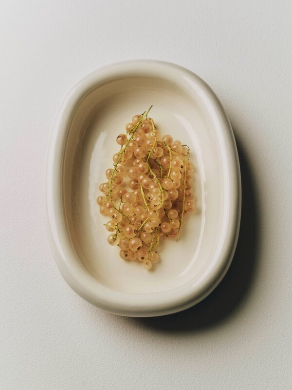 HAY Barro oval dish, S, off-white, decoration image