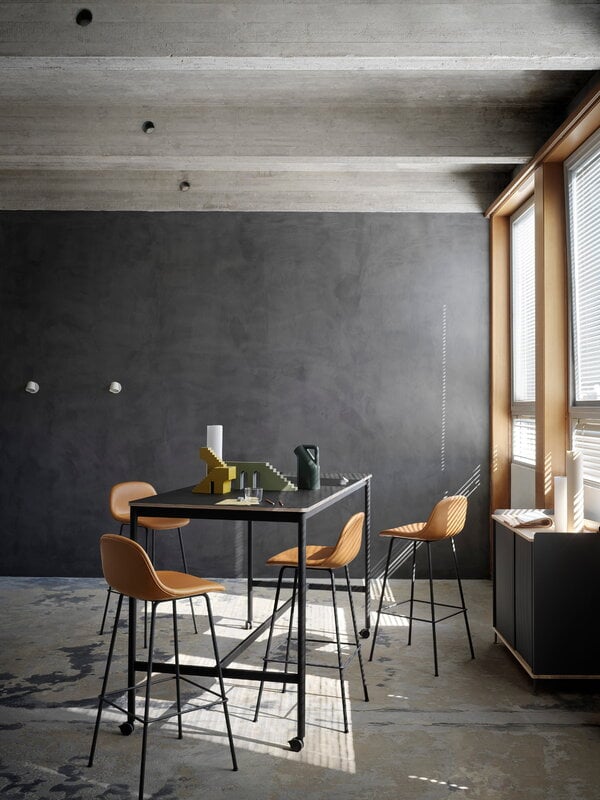 Muuto Tip wall lamp, white, decoration image
