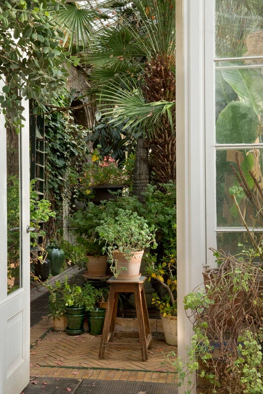 Bergs Potter Københavner Blumentopf mit Untersetzer, Raw Rosa, dekorationsbild