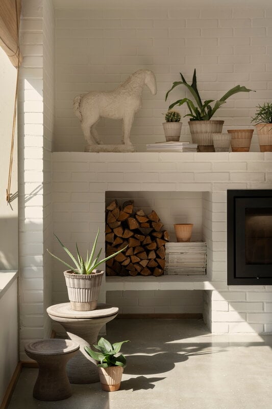 Bergs Potter Atlas Blumentopf mit Untersetzer, rohgrau, dekorationsbild