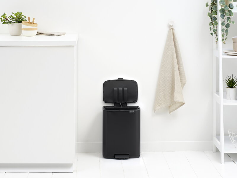 Brabantia Bo Pedal Bin, 12 L, matt black, decoration image
