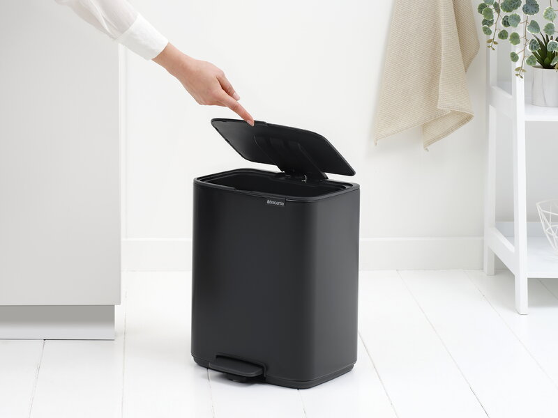 Brabantia Bo Pedal Bin, 12 L, matt black, decoration image