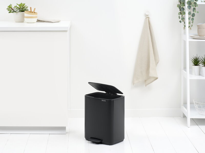 Brabantia Bo Pedal Bin, 12 L, matt black, decoration image