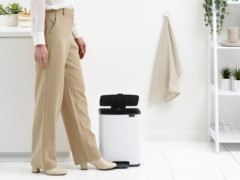 Brabantia Bo Pedal Bin, 12 L, white, decoration image