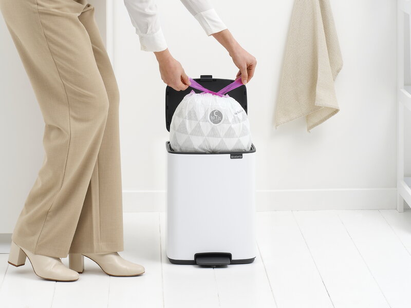 Brabantia Bo Pedal Bin, 12 L, white, decoration image