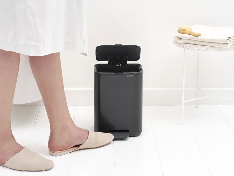 Brabantia Bo Pedal Bin, 4 L, matt black, decoration image