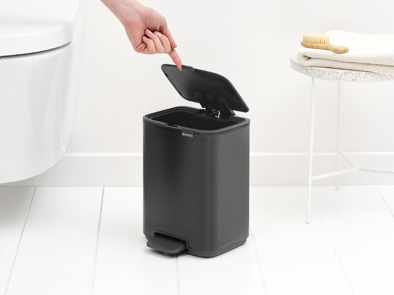 Brabantia Bo Pedal Bin, 4 L, matt black, decoration image