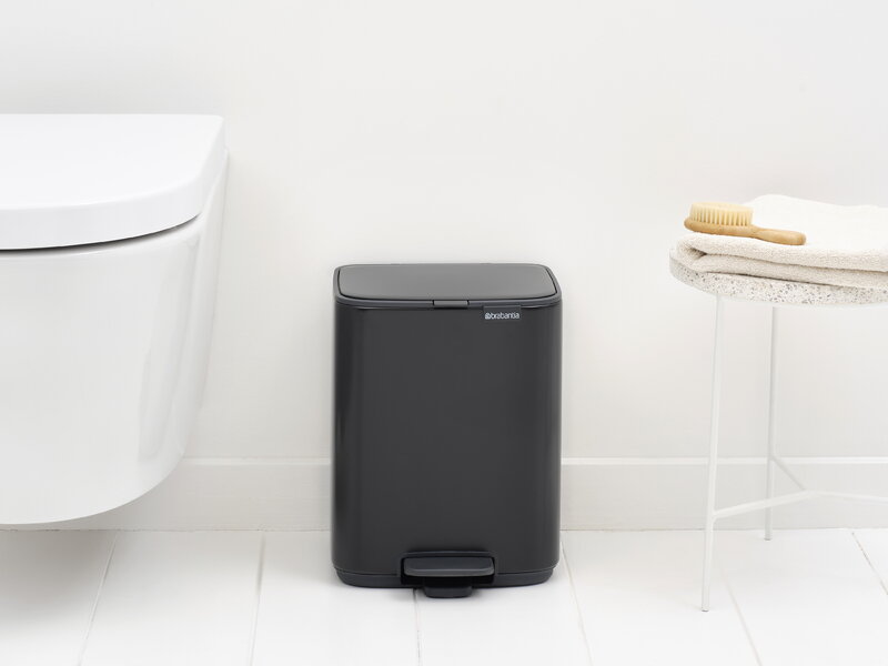 Brabantia Bo Pedal Bin, 7 L, matt black, decoration image