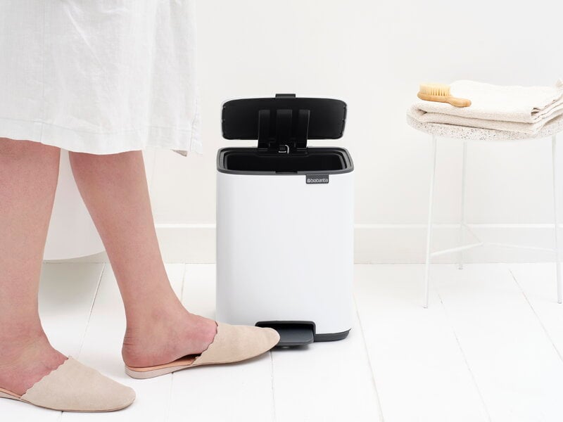 Brabantia Bo Pedal Bin, 7 L, white, decoration image