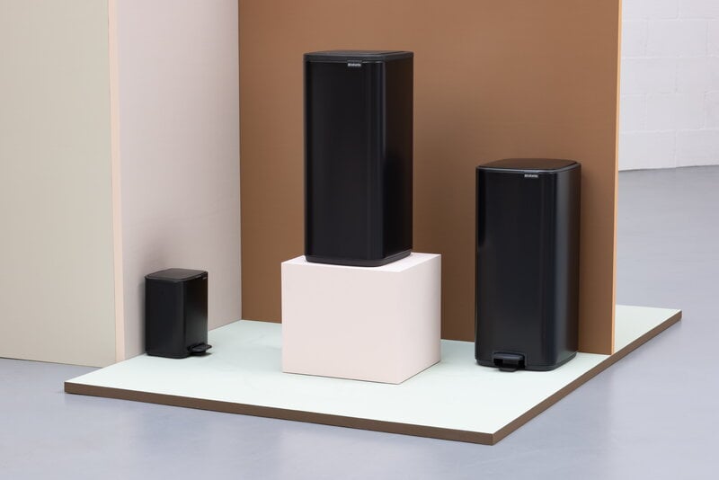 Brabantia Bo Touch Bin roska-astia, 30 L, matta musta, näkymä 14