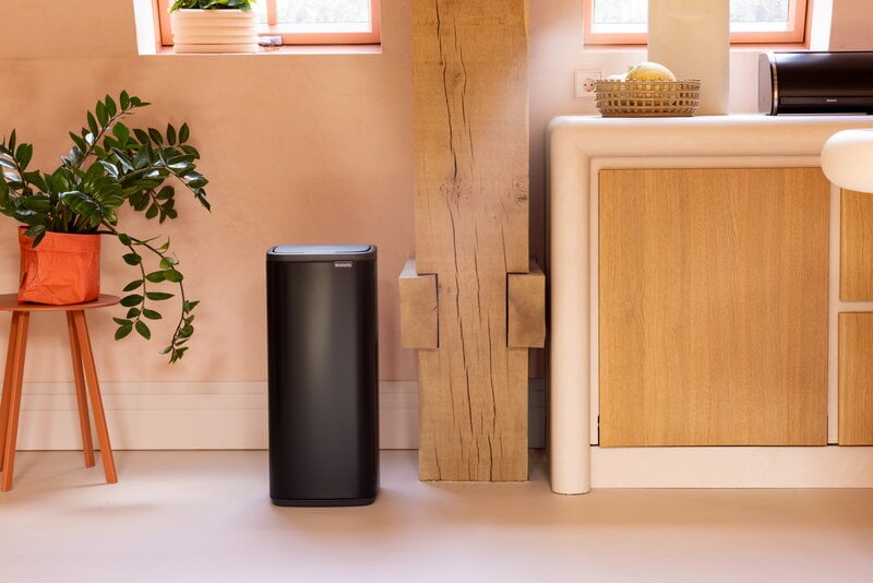 Brabantia Bo Touch Bin roska-astia, 30 L, matta musta, näkymä 13