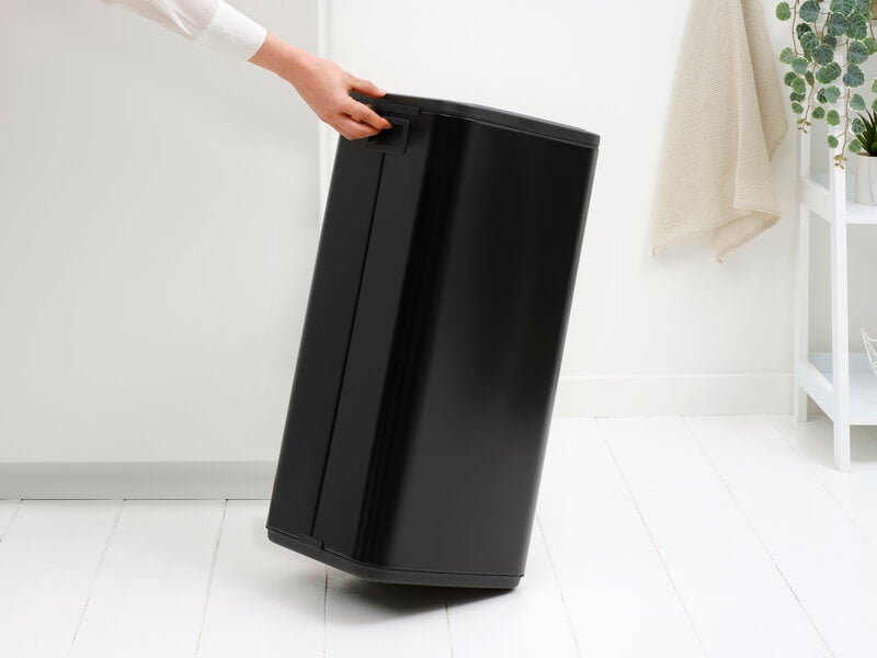 Brabantia Bo Touch Bin roska-astia, 30 L, matta musta, näkymä 20