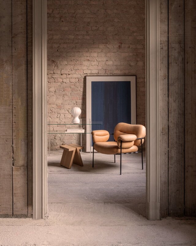 Fogia Bollo lounge chair, cognac leather - black, view 2