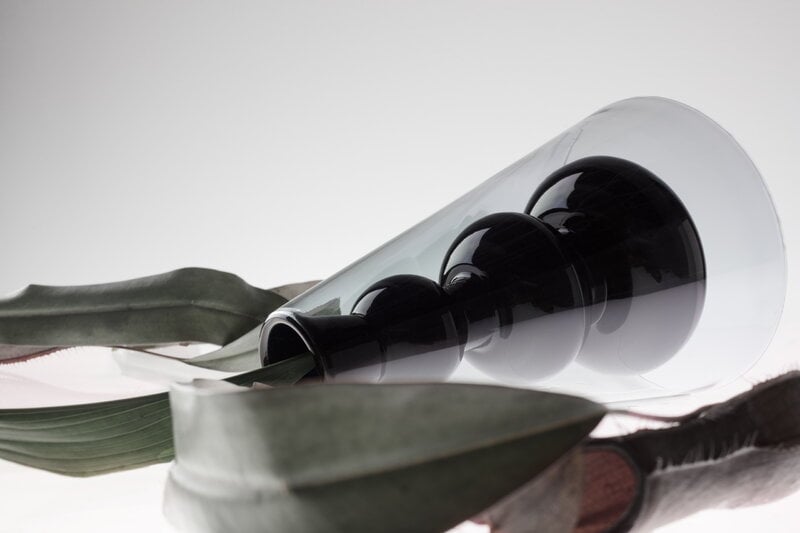Tom Dixon Bump vase, cone, black, decoration image