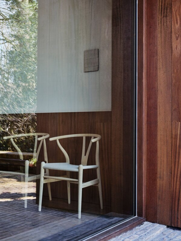 Carl Hansen & Søn CH24P Wishbone sedia, rovere insaponato - pelle Terra color sabbia, vista 6