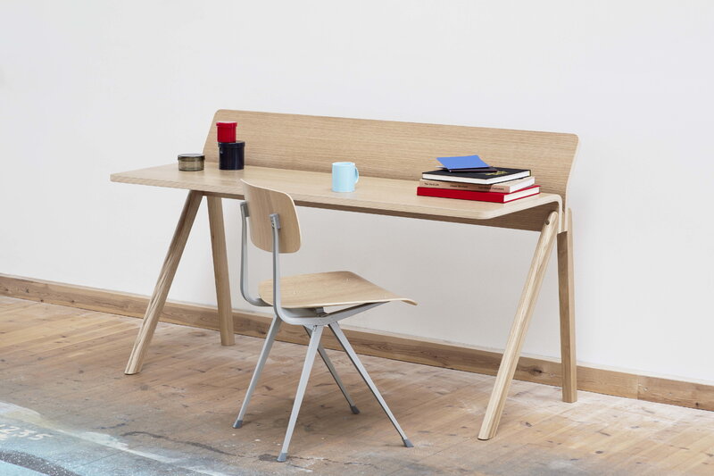 HAY Result Stuhl, Beige – Eiche lackiert, dekorationsbild