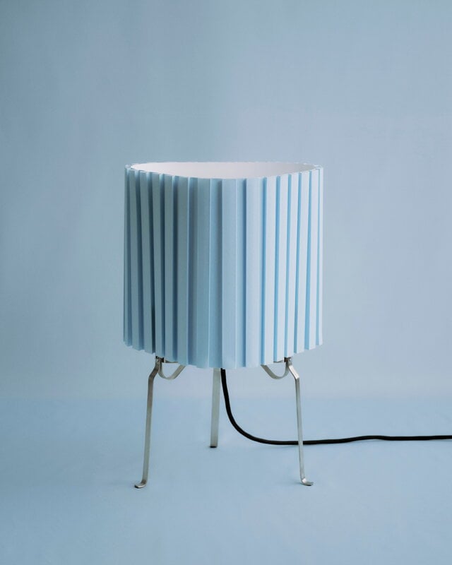 HAY Canelé pöytävalaisin, soft blue, näkymä 2