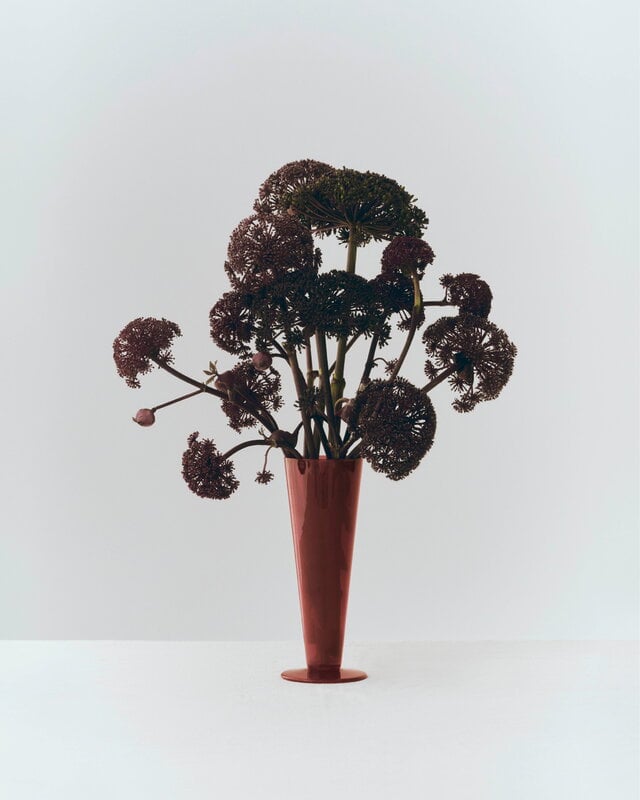 HAY Conical vase, medium, rose - dark red, decoration image