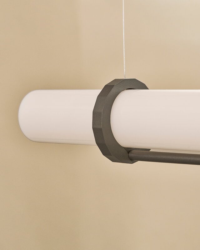 DCWéditions In Fine Horizontal lampada a sospensione 1050, grigio scuro, vista 4