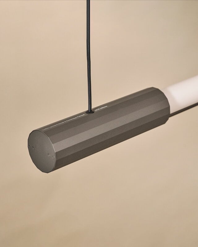 DCWéditions In Fine Horizontal lampada a sospensione 1050, grigio scuro, vista 2